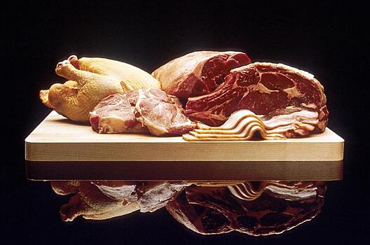 Опасная мясная продукция едва не попала на столы приморцев