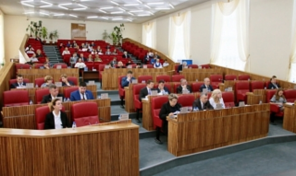 Депутаты могут назначать встречи с избирателями во дворах