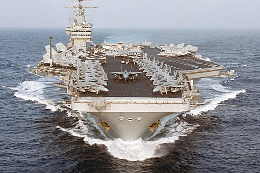 Авианосец США USS Truman покинул акваторию Красного моря