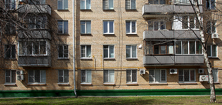 Россиянка прописала в своей квартире 762 иностранца