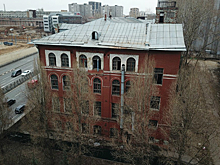 «Ломайте, пока мы разговариваем». В Лефортово сносят чайную фабрику Вогау
