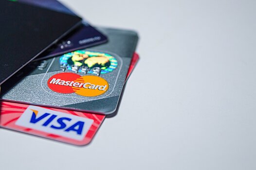 Китай просит Visa и Mastercard снизить комиссию за транзакции почти в два раза
