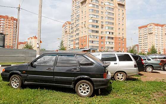 Паркуетесь у мусорных контейнеров? Вас вычислит нейросеть