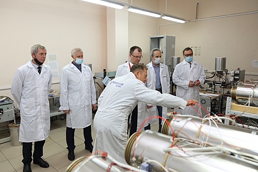 Делегация Росстандарта посетила уникального нижегородского производителя прецизионной радиоизмерительной аппаратуры