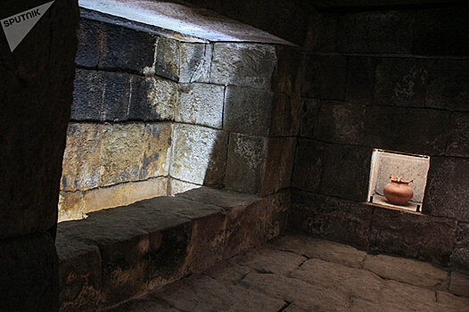 Найденная в Ереване усыпальница "рассказала" о погребальных обрядах урартцев