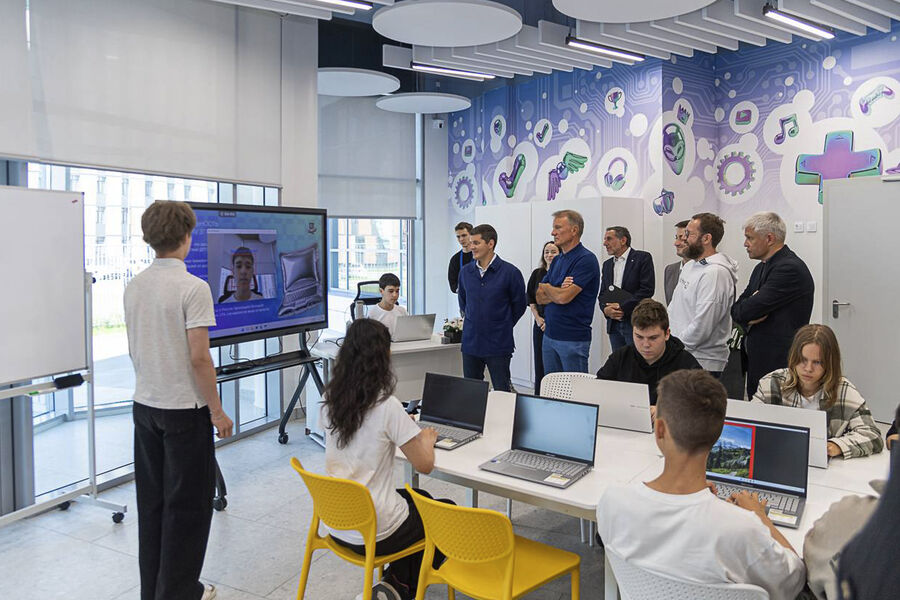 В Новом Уренгое открылась Школа 21. Старт