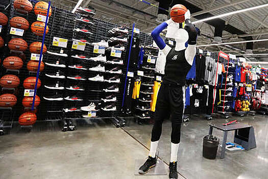Decathlon решил поддержать покупателя своего бизнеса в РФ, отправляя ему товары