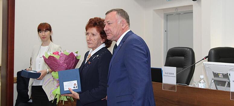 Фракция КПРФ в Хабаровской крайдуме ест сама себя