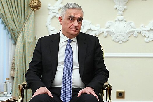 В Армении назвали условие работы в комиссии с Азербайджаном и Россией