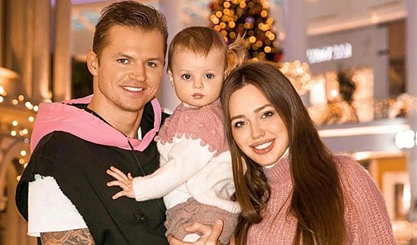 Анастасия Костенко ответила на упрек из-за подгузников на 3-летней дочке