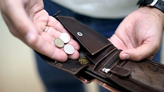 По требованию прокуратуры Ленобласти сотрудникам завода выплатили долги по зарплате