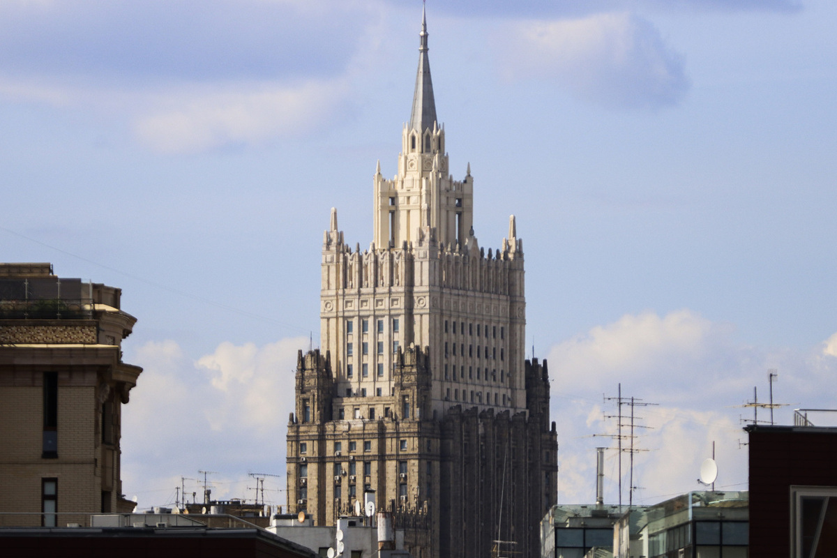 МИД: санкции против РФ превращают мировую экономику в инвалида