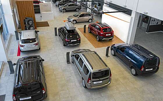 Почему в России плохо продаются новые автомобили: ответ эксперта