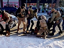 Сотрудники миграционной службы США во вторник начнут покидать Миннеаполис