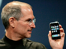 16 лет назад Стив Джобс представил первый iPhone