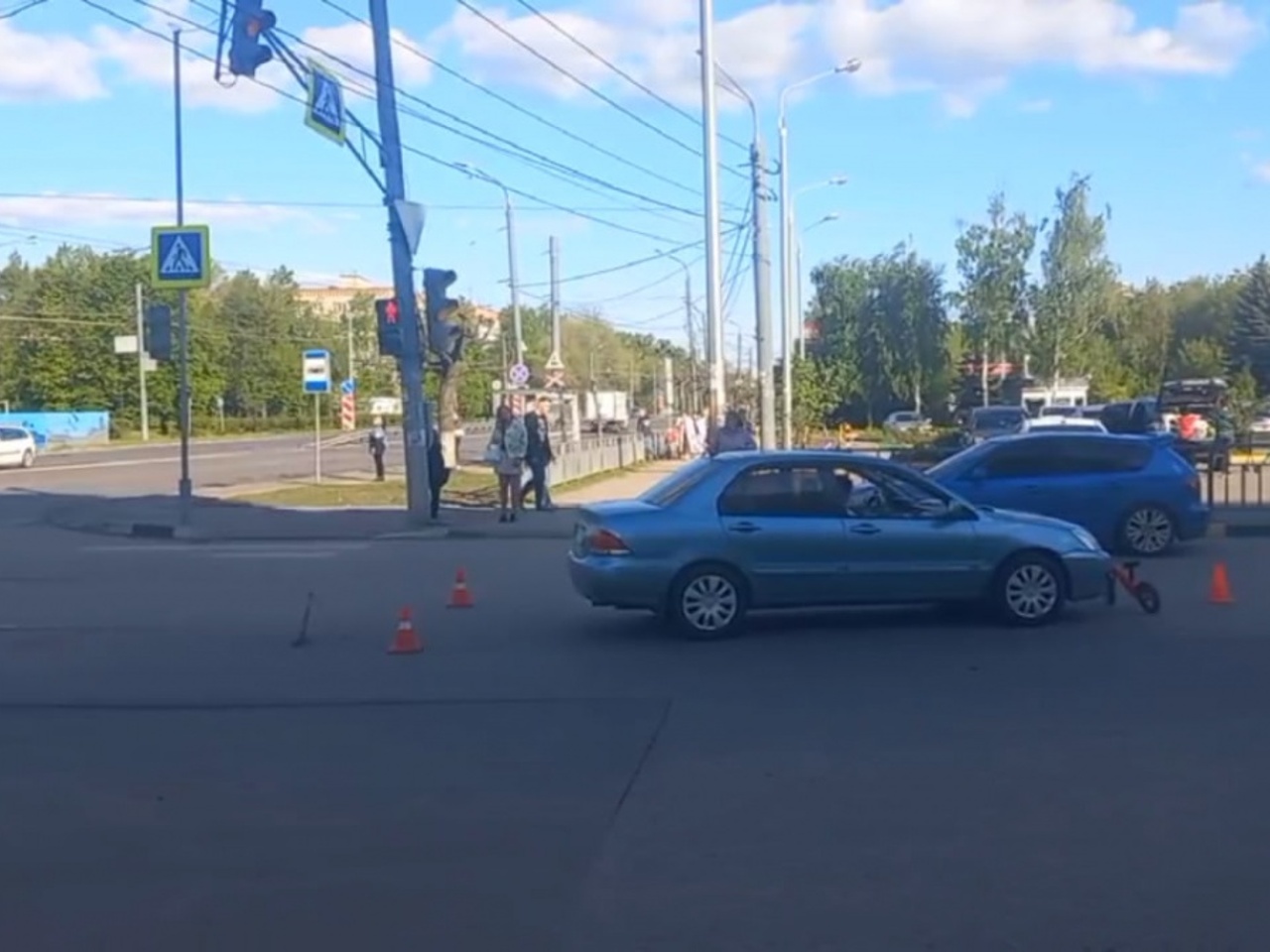 4-летний ребенок на беговеле попал под машину в Нижнем Новгороде - Рамблер/ авто