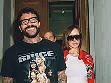 4-месячная дочь Тимати начала осваивать игру на пианино