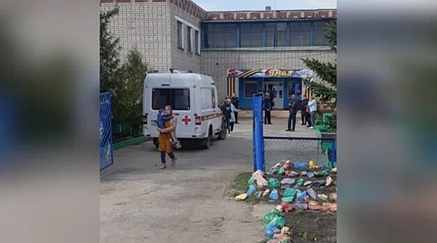 Мужчина, застреливший двоих детей и воспитателя в детсаду под Ульяновском, перед этим убил владельца оружия