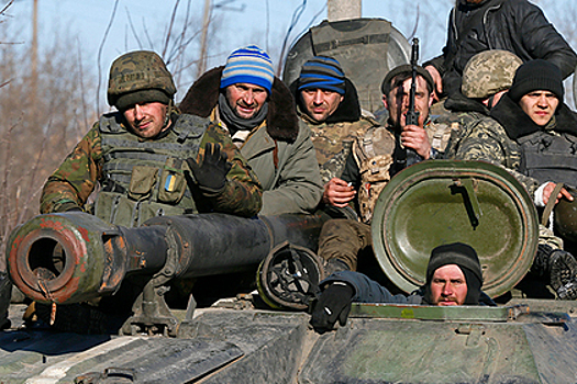 Украинские танкисты грозятся намотать ополченцев на гусеницы