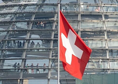 Швейцария раскроет банковскую тайну осенью 2018 года