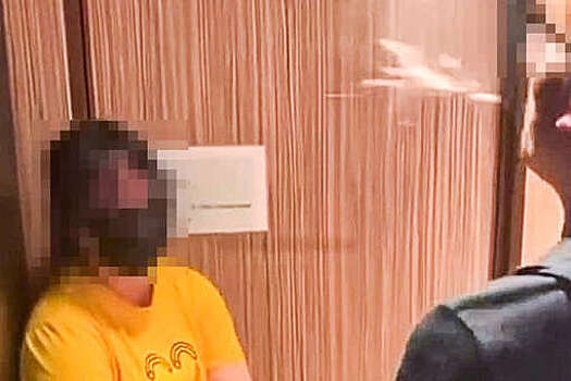 В Гонконге сотрудник Макдоналдс оплевал коллегу и попал под проверку