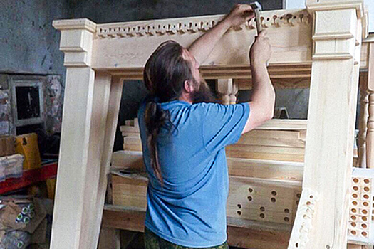 Уральская семья возродила столярное ремесло и рассказала об этом на весь мир