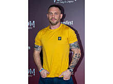 Актера Тома Харди в трусах и шлепках засняли в Лондоне