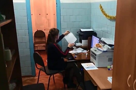 Учителя школы в Красноярском крае вынуждены работать в туалете
