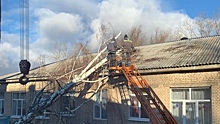 Дерево рухнуло на крышу детского сада в Шиловском районе