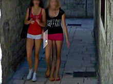 На панорамах карт обнаружили трехногую женщину