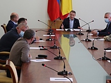 Аркадий Фомин провел рабочее совещание с руководителями комитетов областной Думы