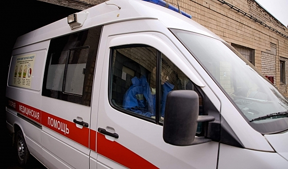 На севере Волгограда 83-летний пенсионер попал под колеса двух машин