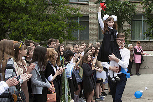 В Екатеринбурге первоклассника с ДЦП не позвали на последний звонок