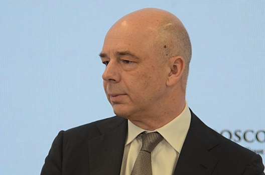 Силуанов не исключил пересмотра ставки налога на роскошь