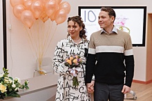 В Петербурге впервые прошло выездное бракосочетание в роддоме