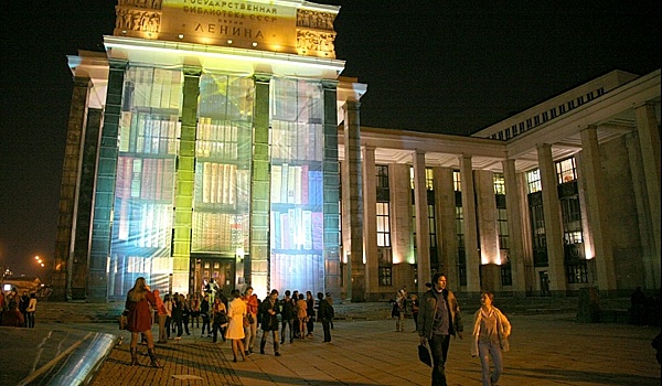 Музыкально-поэтическая программа памяти Е.Евтушенко пройдет в рамках «Библионочи» в центре Москвы