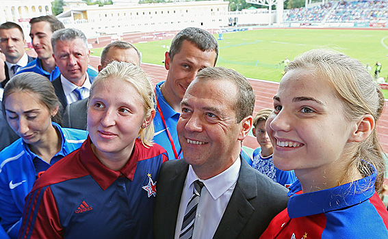 «Токсичный» Медведев зарабатывает очки перед Путиным