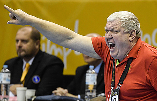 Трефилов считает, что женской сборной России по гандболу нужно обновление состава перед ОИ