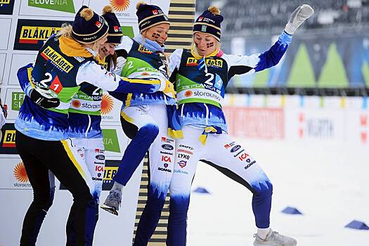Шведских лыжников попросили отказаться от одежды с символикой страны