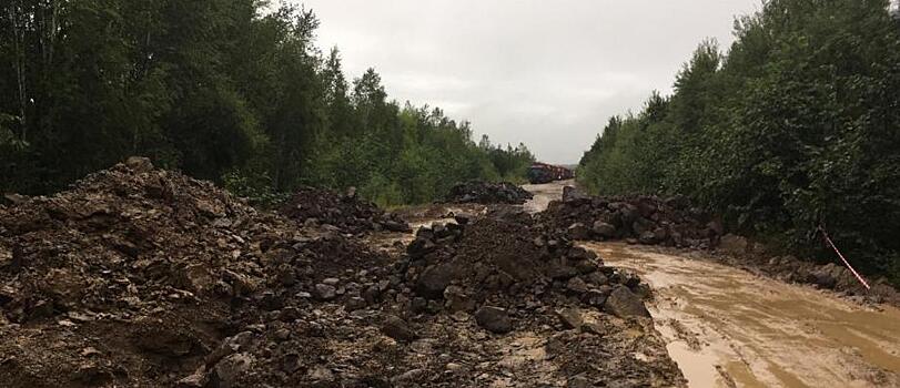 Придёт дедушка Мороз - лесопромышленники отказались чинить дорогу в Хабкрае