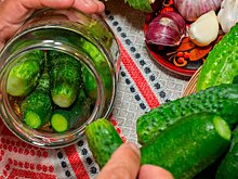 Врач Писарева: частое употребление маринованных овощей грозит отеками и гастритом