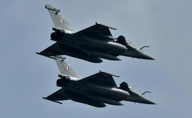 CNN: воздушный бой между Индией и Пакистаном стал крупнейшим в истории