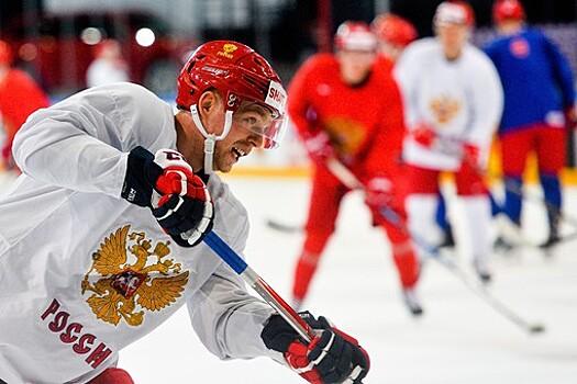 Шведский нападающий "Вашингтона" Бэкстрем стал первой звездой дня в НХЛ