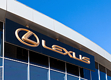 Lexus вывел на тесты семиместный кроссовер RX