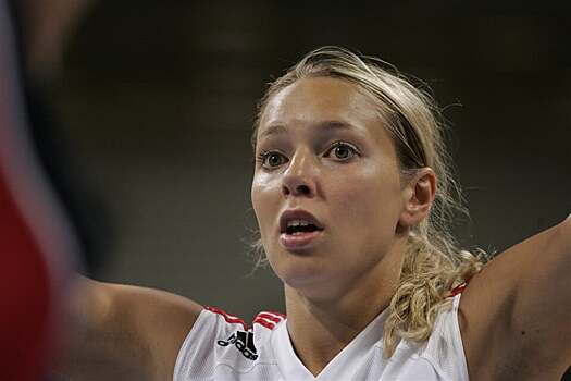 Илона Корстин: «Во время спортивной карьеры всегда путешествовала с учебниками»