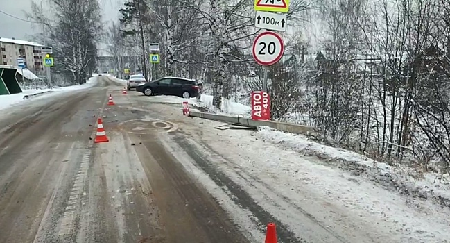 Водитель уронил столб на дорогу и скрылся в Нижегородской области