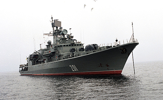 Украинские адмиралы выходят на паперть