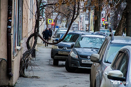 Вместо платных парковок — эвакуаторы: власти Ростова придумали, как разгрузить центр города