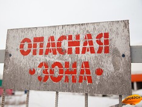 В Башкирии работника цеха насмерть придавило контейнером