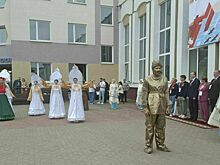 Участников «Поезда Памяти» встретили в Полоцке историческим шоу